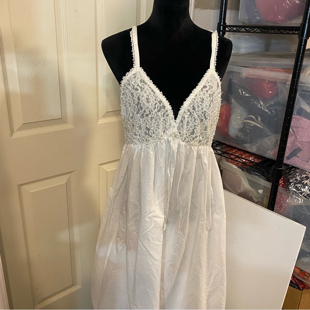 Vintage Sleepware Delicates White Lace Spaghetti Strap gown cotton Mini pajamas